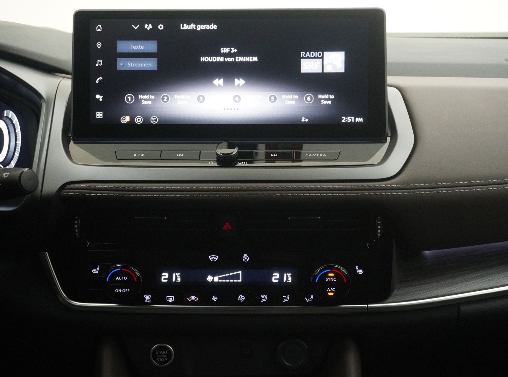 NISSAN QASHQAI 1.3 DIG-T Tekna 4x4-image-16