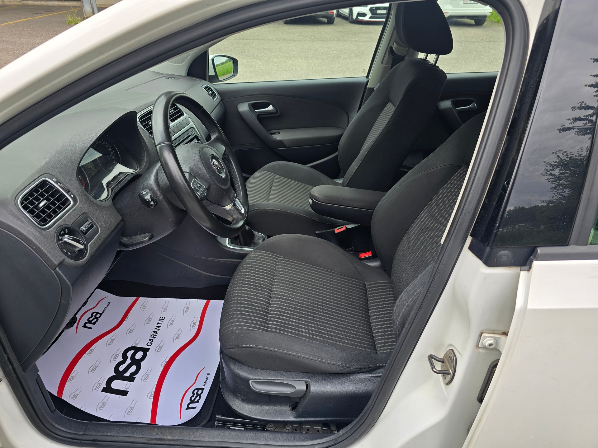 VW Polo 1.2 TSI Comfortline-image-9