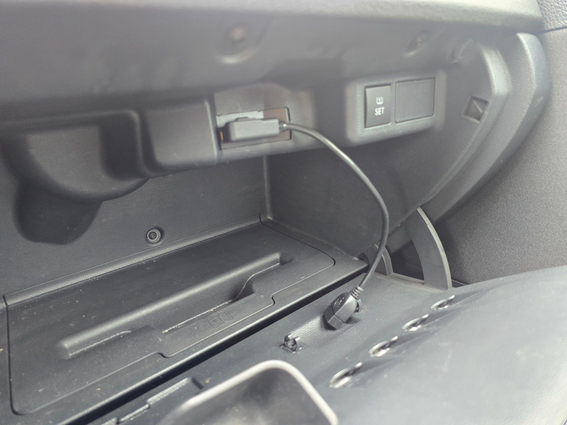 VW Polo 1.2 TSI Comfortline-image-25