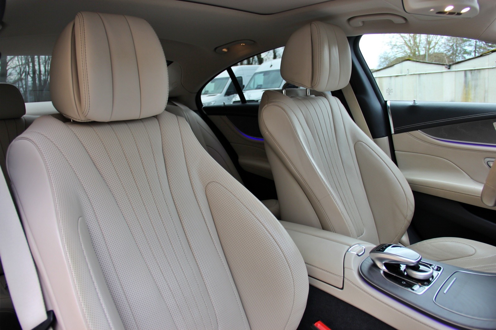 MERCEDES-BENZ CLS 400 d 4Matic Edition1 9G-Tronic-image-12