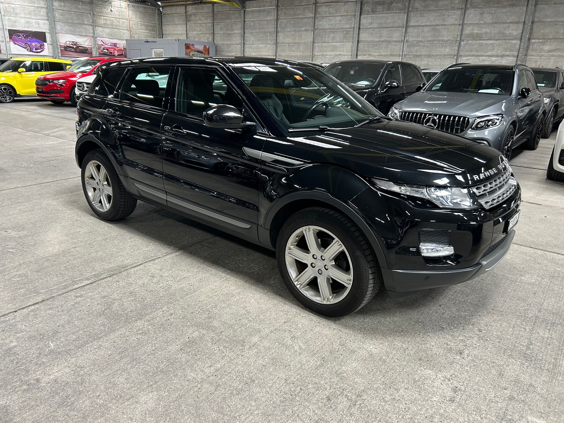 LAND ROVER Range Rover Evoque 2.2 TD4 Prestige AT9-showroom-element-1