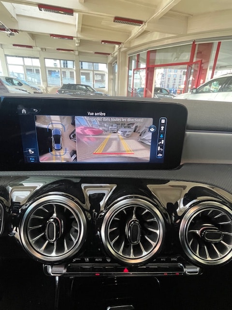 MERCEDES-BENZ A 220 4Matic 8G-DCT-image-2
