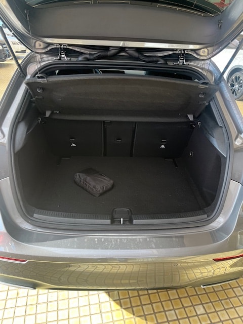 MERCEDES-BENZ A 220 4Matic 8G-DCT-image-5