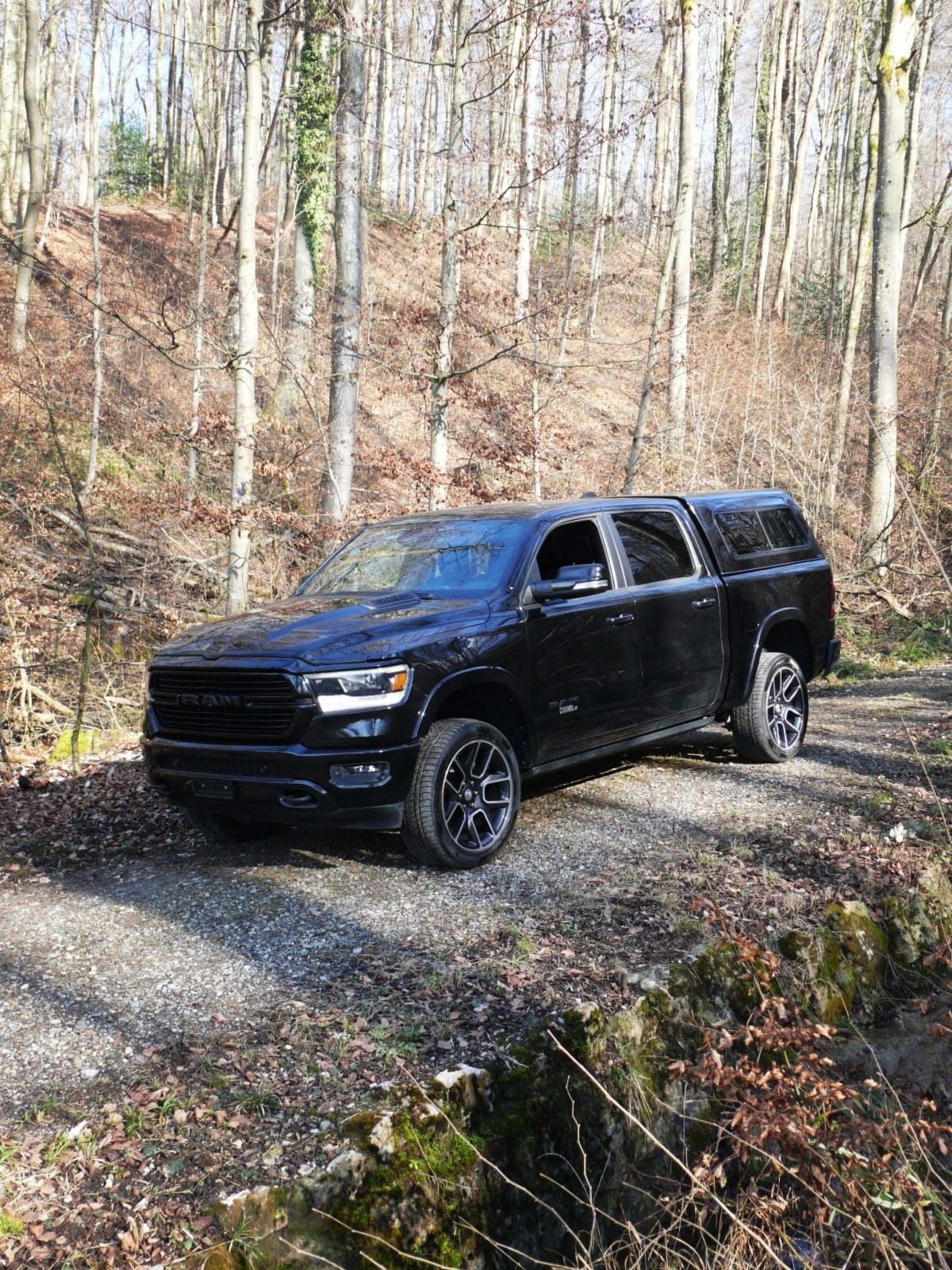 DODGE LARAMIE SPORT