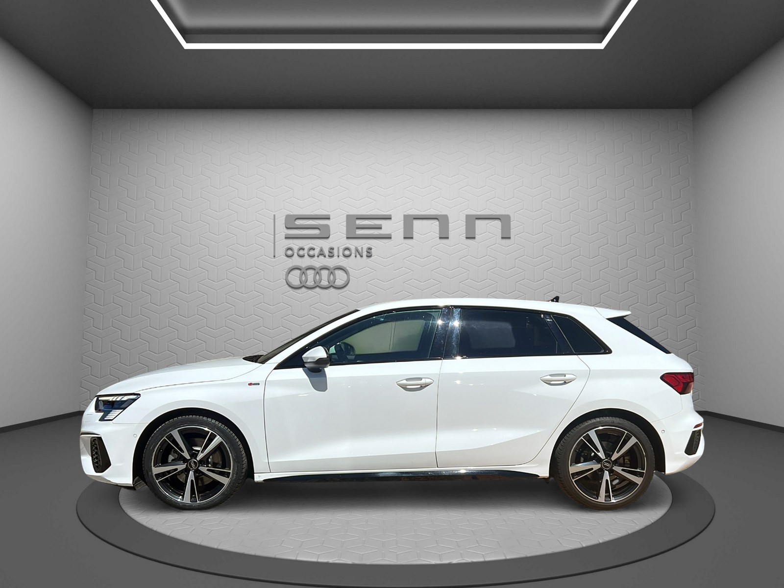 AUDI A3 Sportback 35 TFSI S line Attraction-showroom-element-1
