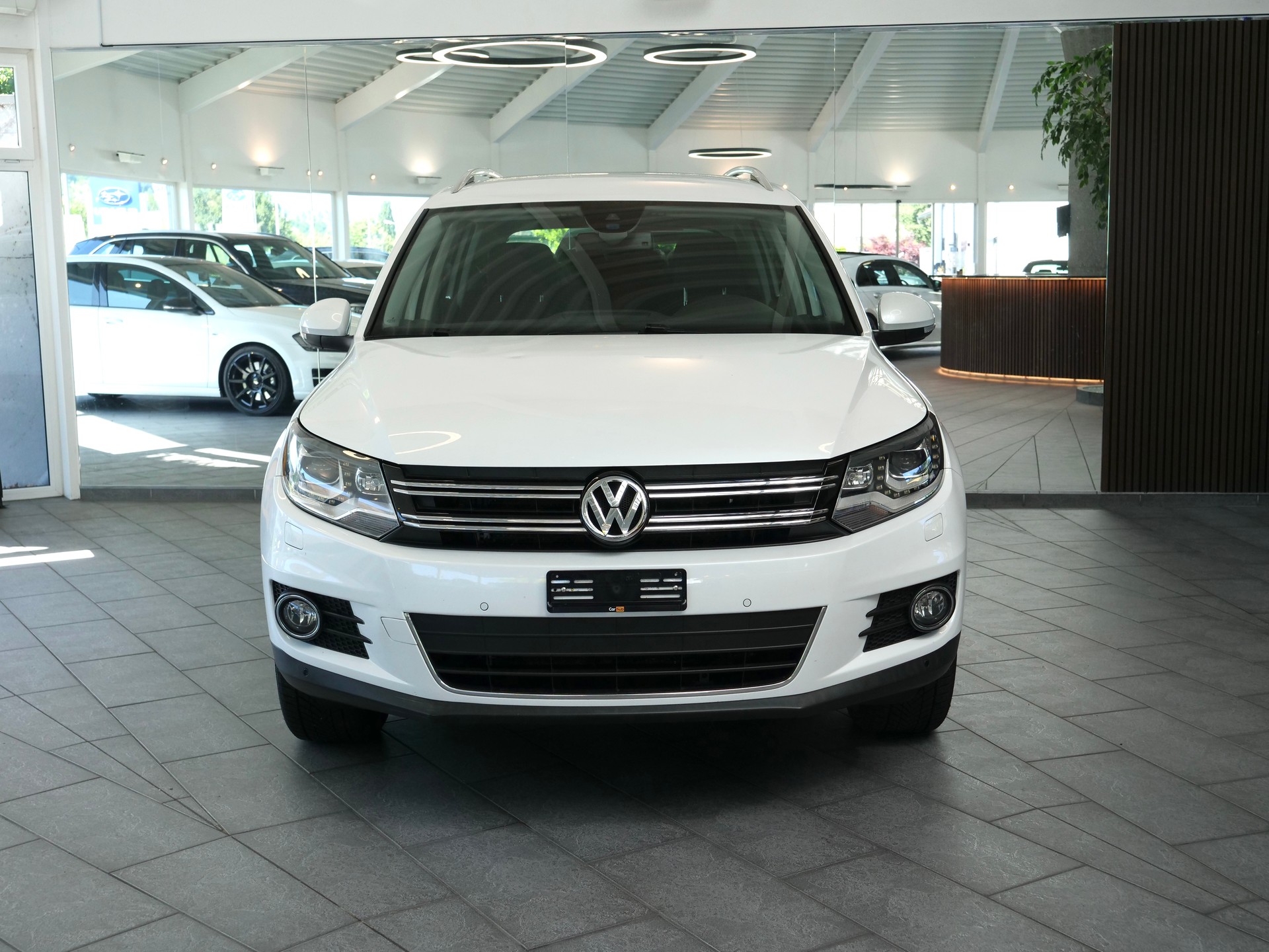 VW Tiguan 2.0 TDI BMT Cup 4Motion DSG-showroom-element-1