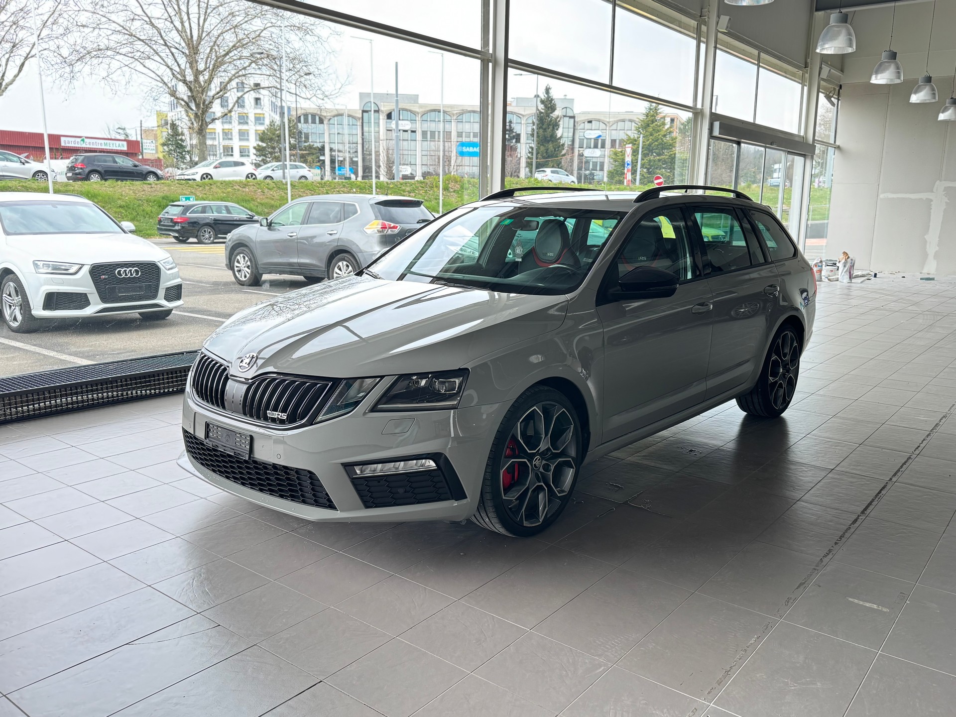 SKODA Octavia Combi 2.0 TSI RS DSG-showroom-element-1