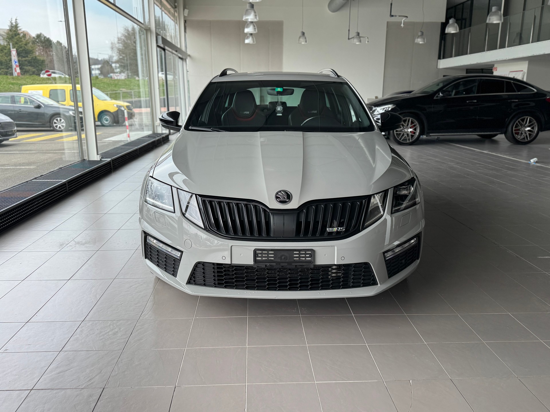 SKODA Octavia Combi 2.0 TSI RS DSG-showroom-element-2