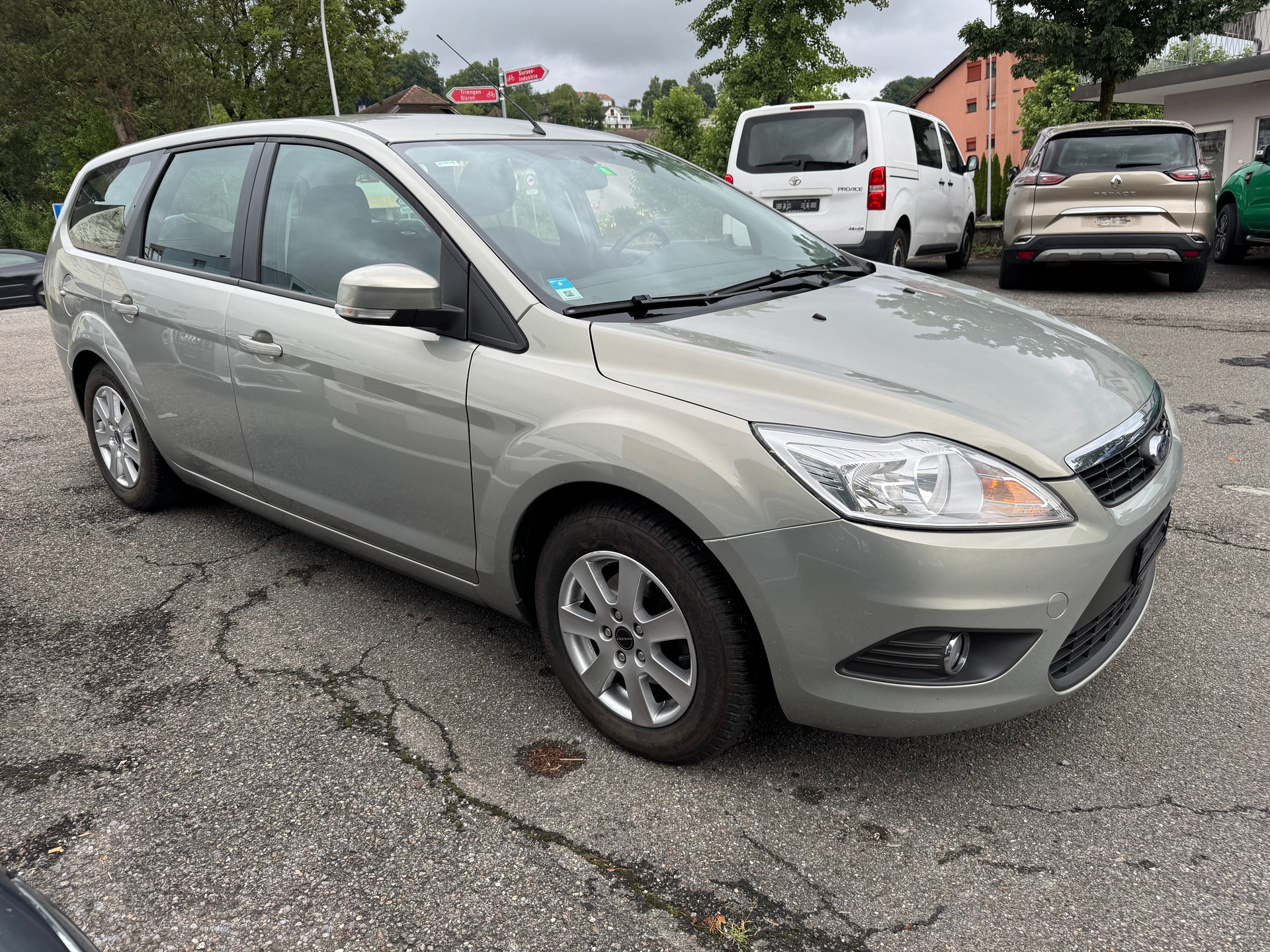 FORD Focus 1.6 TDCi ECOnetic Carving-showroom-element-1
