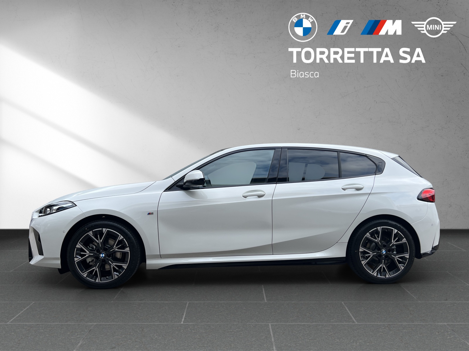 BMW 116 Steptronic M Sport-showroom-element-2