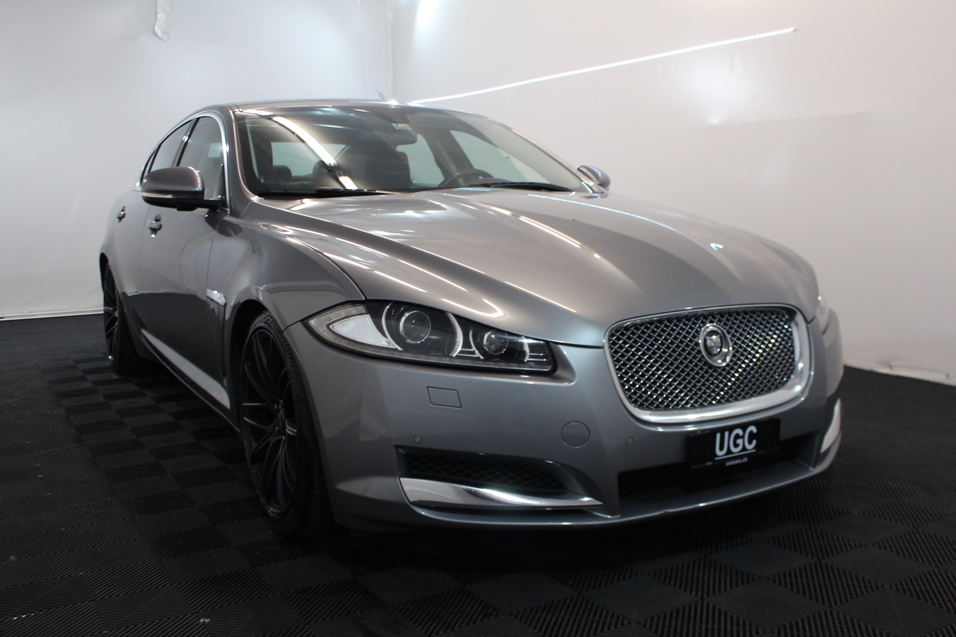 JAGUAR XF 2.2d