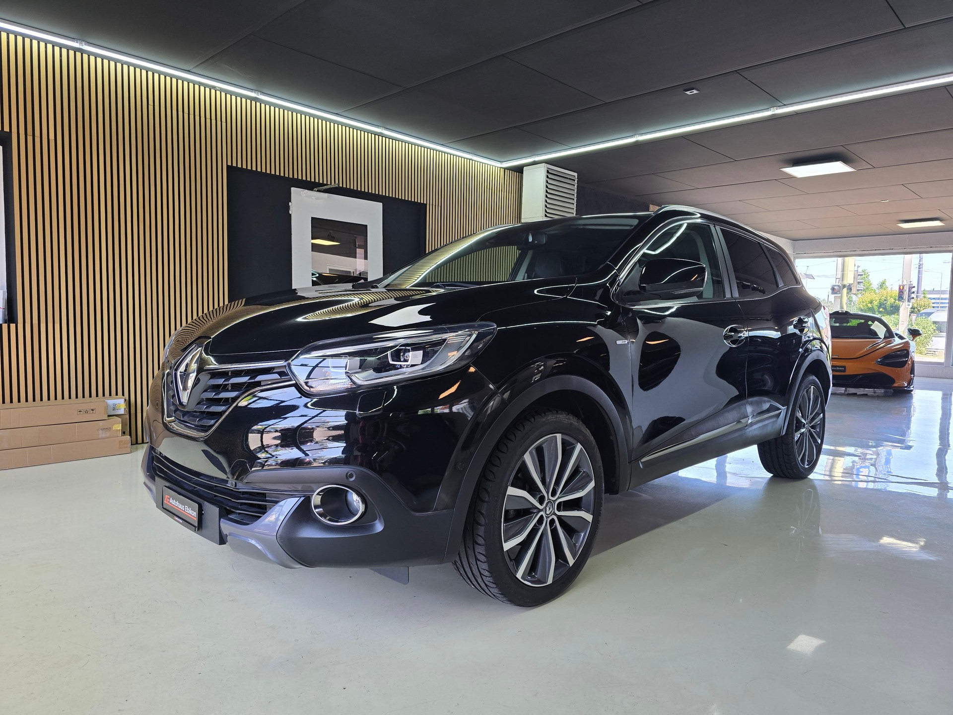 RENAULT Kadjar 1.2 16V Turbo Bose-showroom-element-2