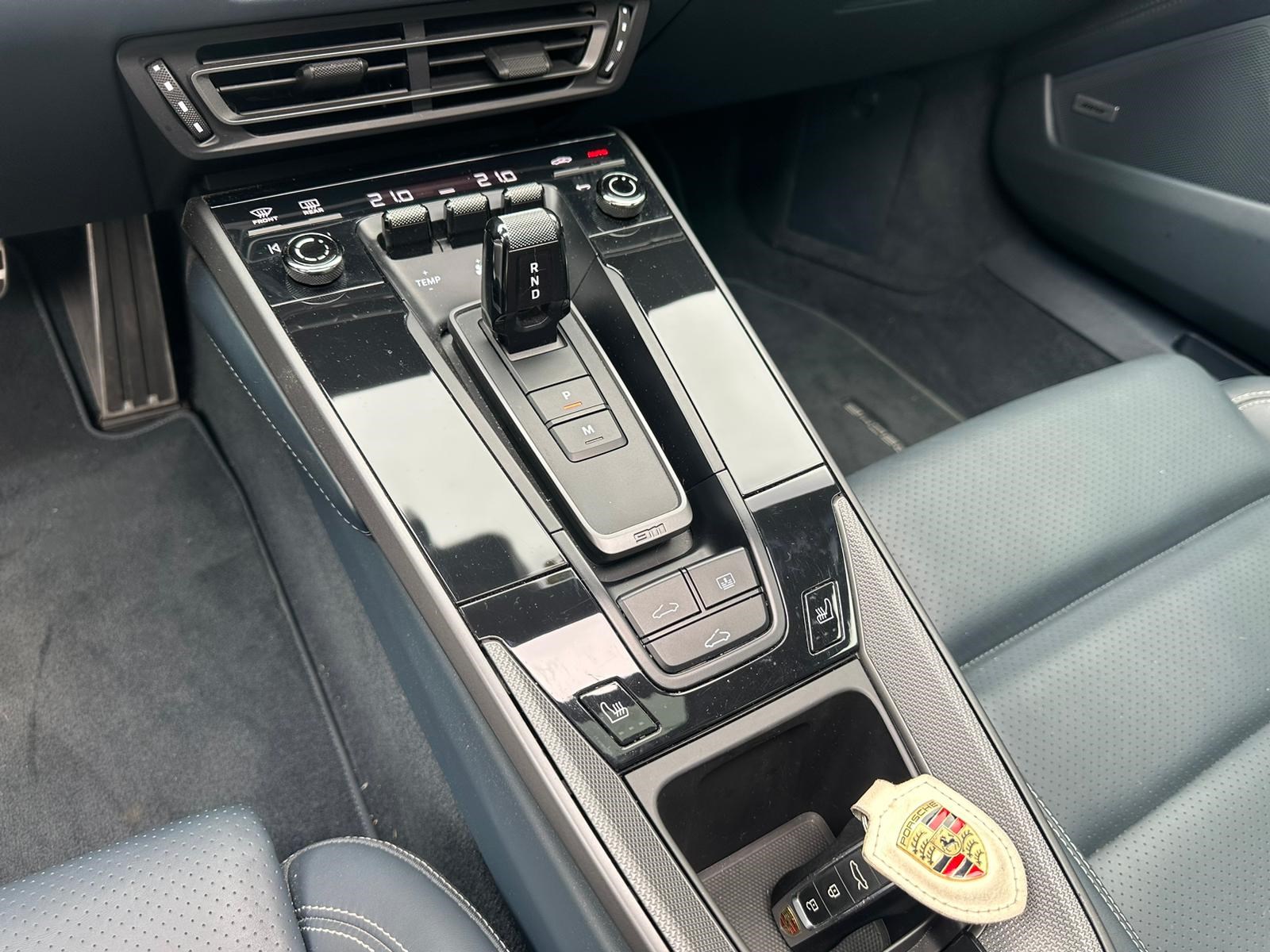 PORSCHE 911 Carrera 4S PDK-image-15