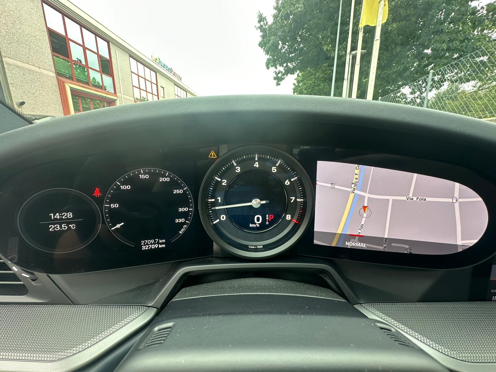 PORSCHE 911 Carrera 4S PDK-image-13