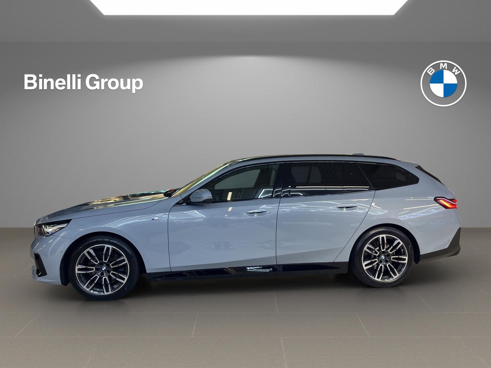 BMW 520d xDrive Touring M Sport-showroom-element-1
