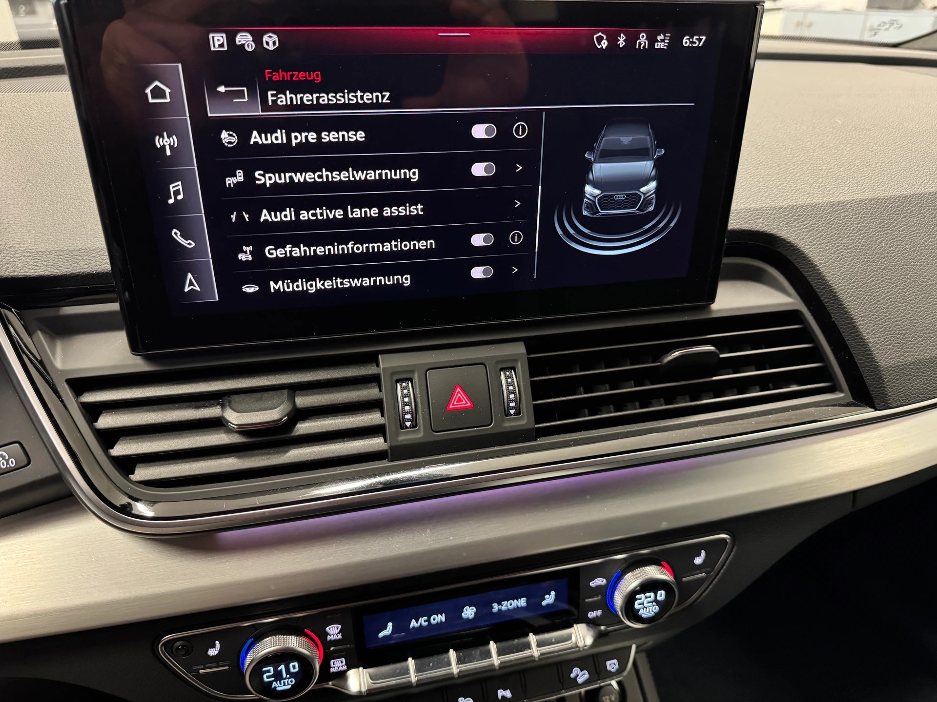AUDI Q5 40 TDI (NeuesMod.2024) Black Edition quattro S-tronic *204PS* NP.93`290.--image-24