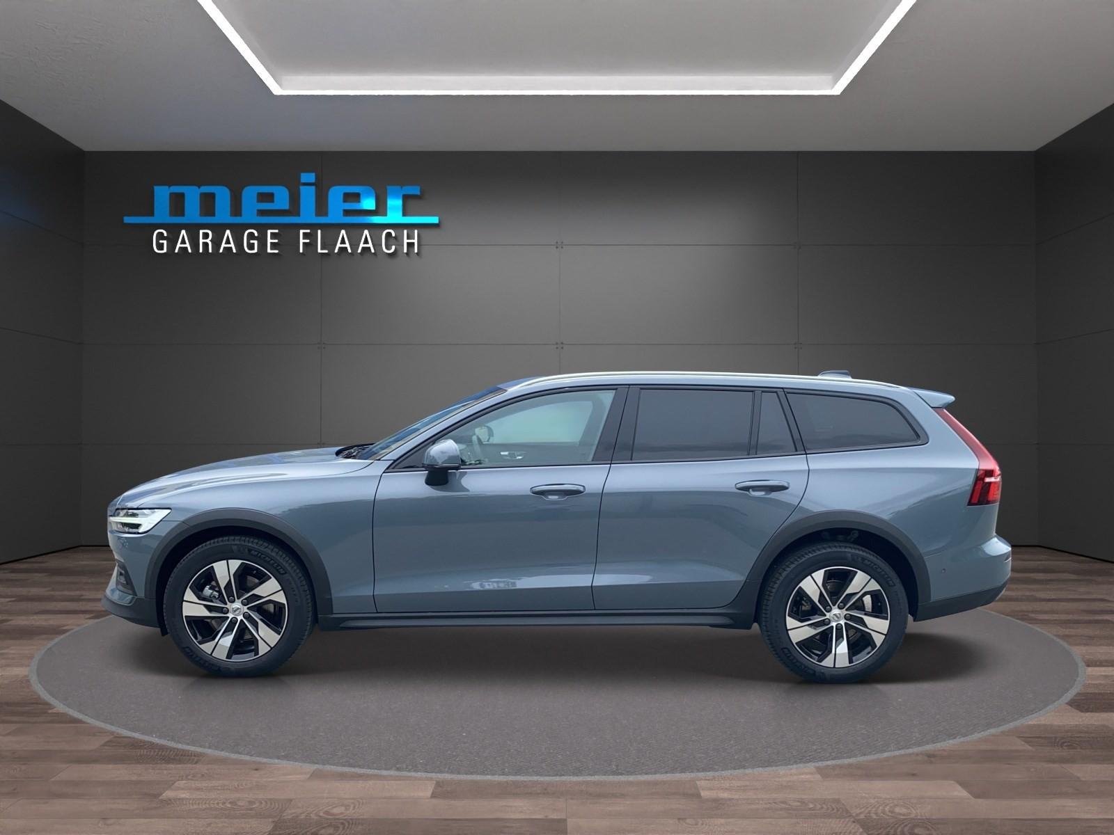 VOLVO V60 Cross Country 2.0 B4 Ultimate AWD-showroom-element-1