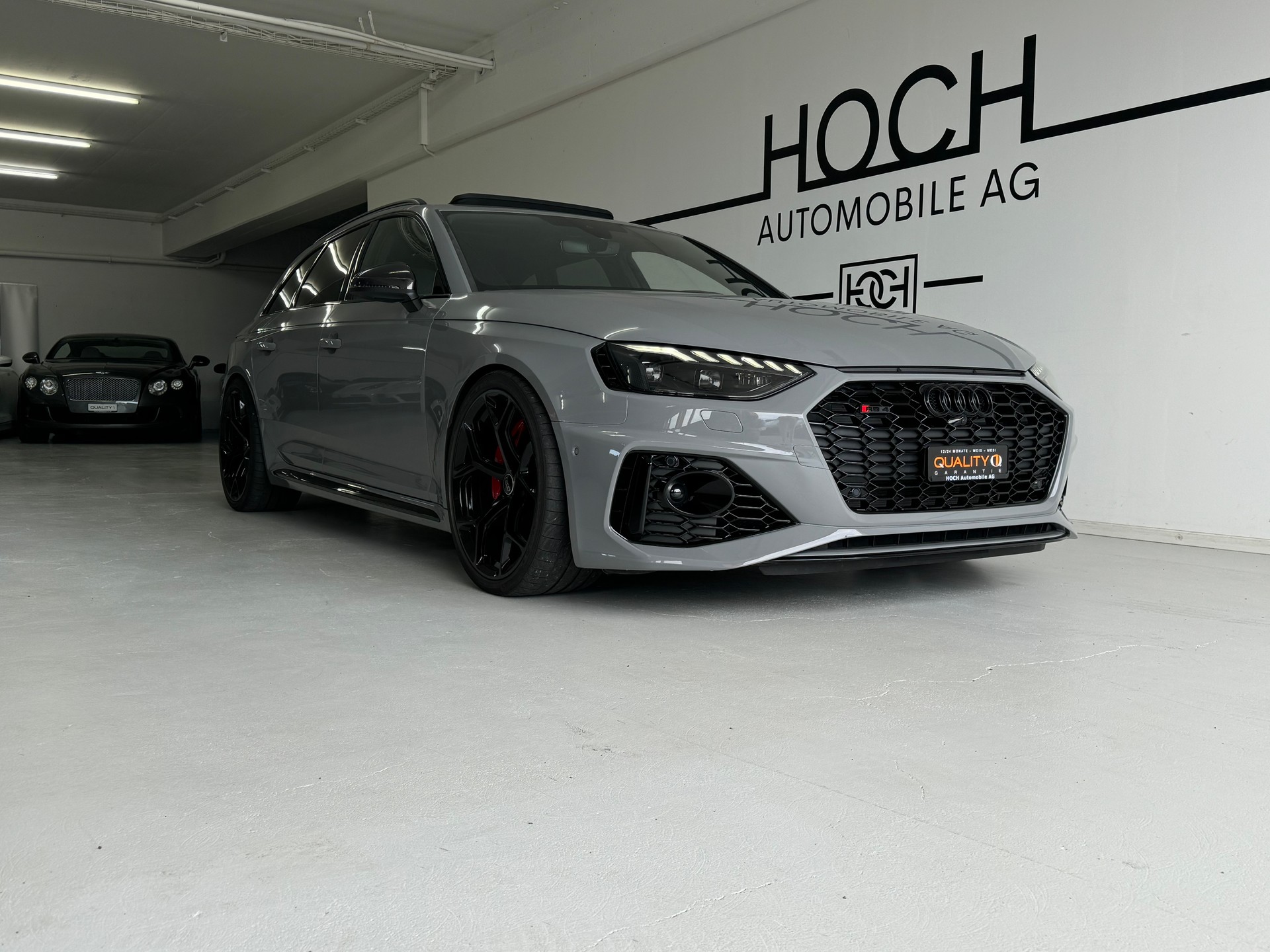AUDI RS4 COMPETITION PLUS-showroom-element-1