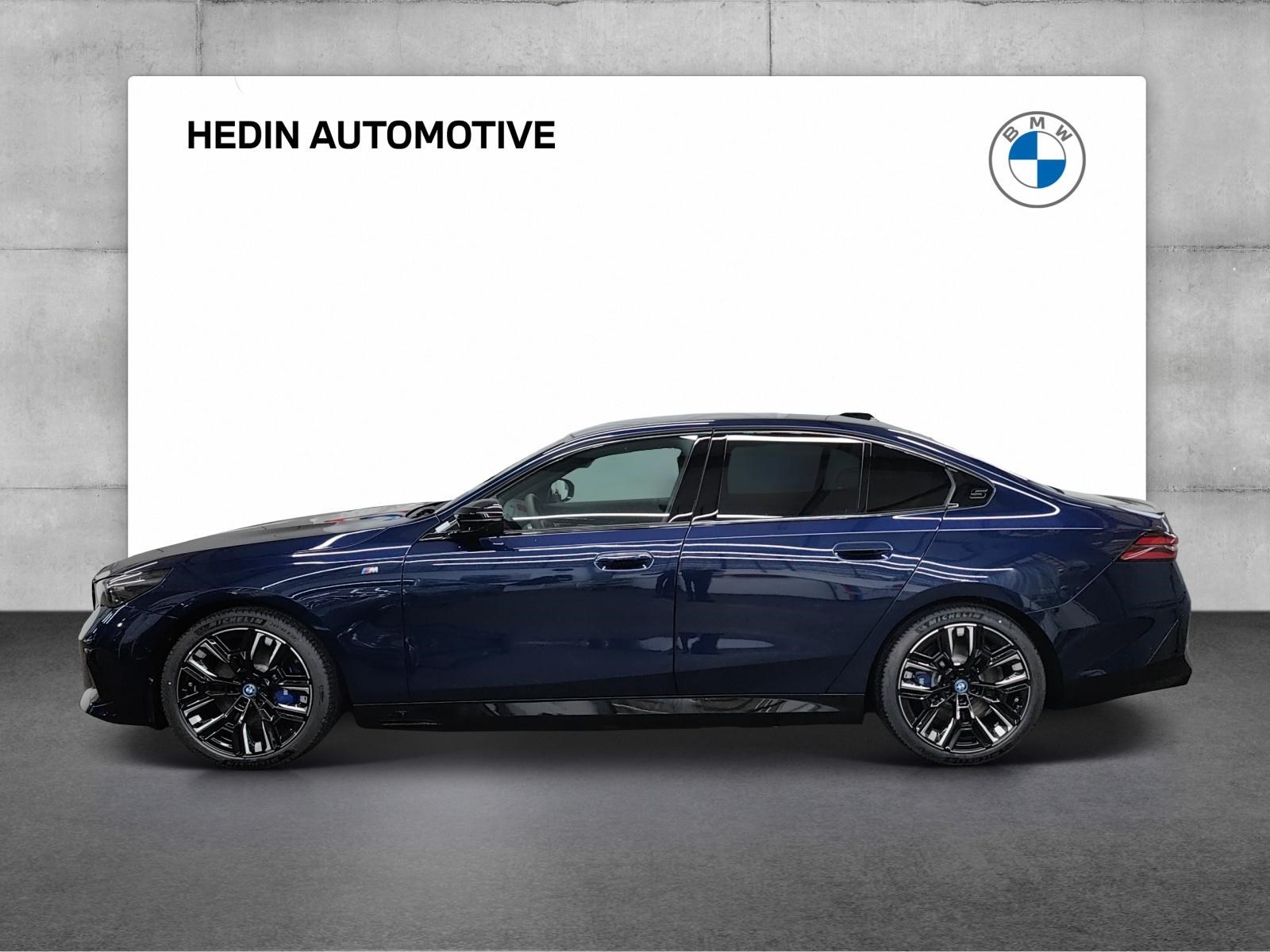 BMW i5 M60 xDrive-showroom-element-3