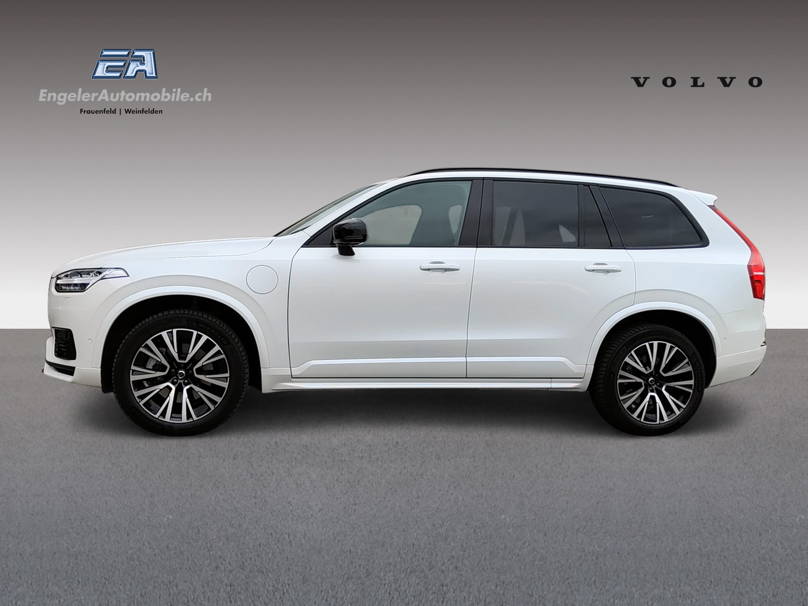 VOLVO XC90 2.0 T8 TE Plus Dark eAWD-showroom-element-2