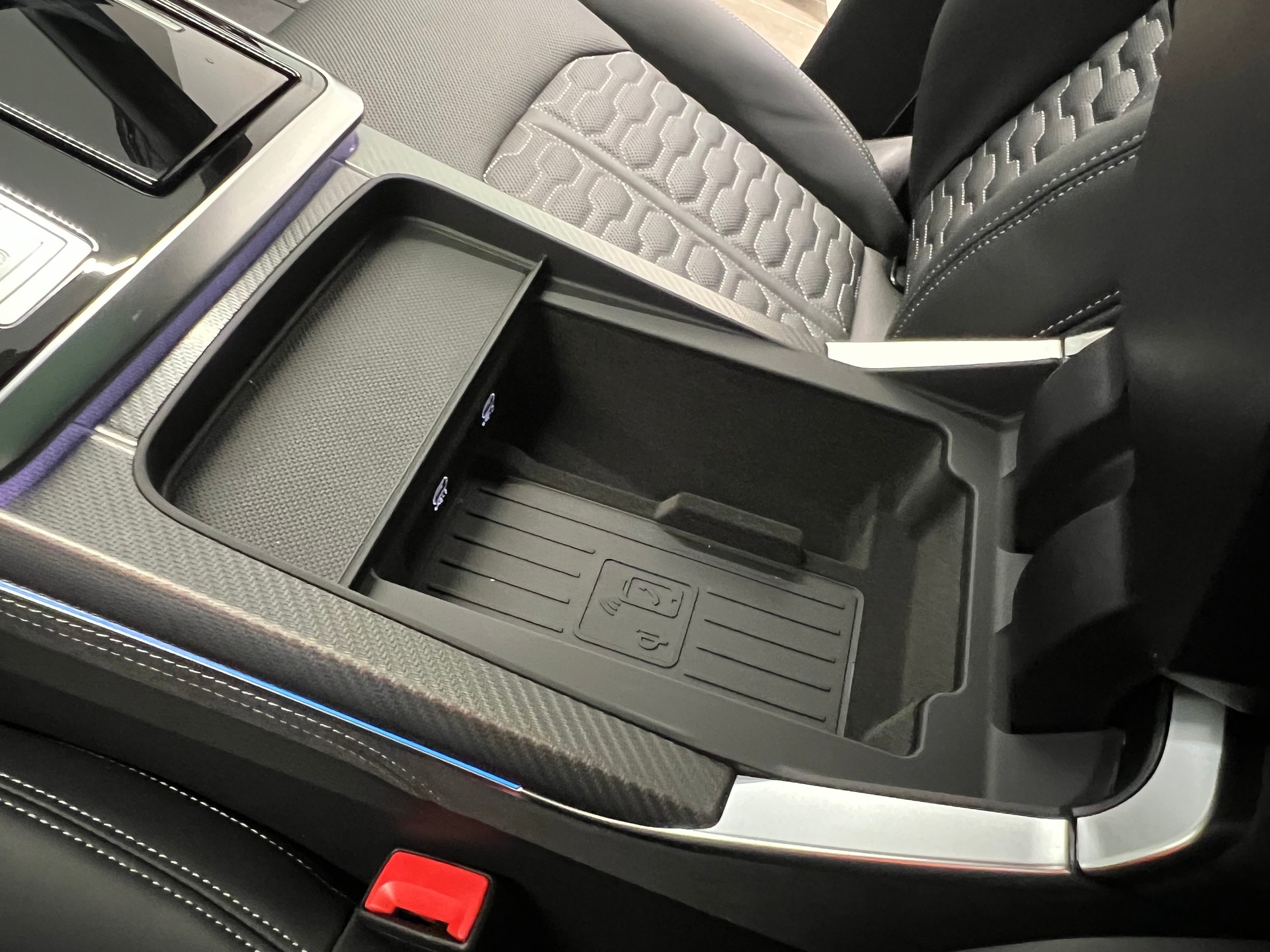 AUDI RSQ8 performance quattro-image-31
