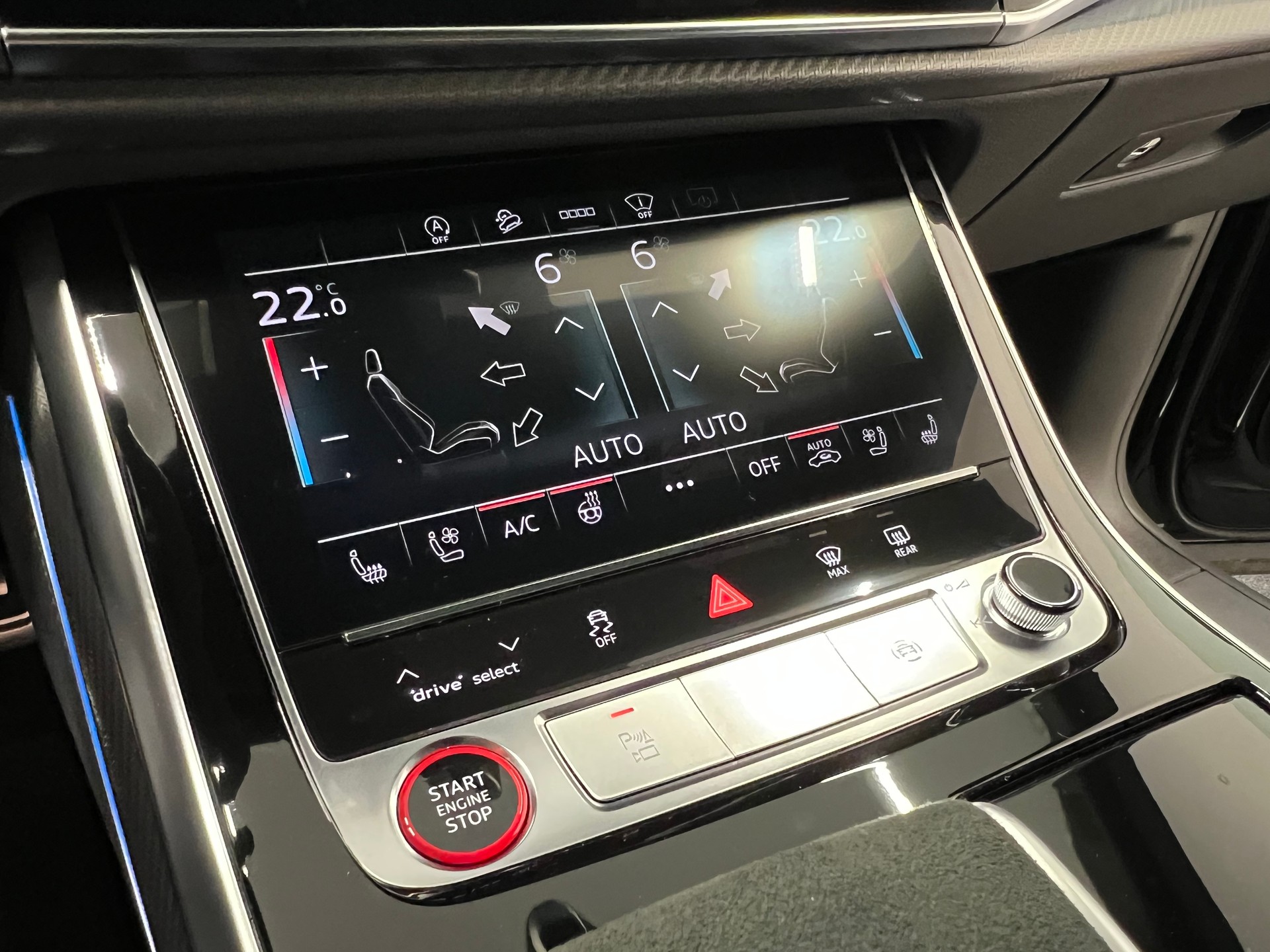 AUDI RSQ8 performance quattro-image-25