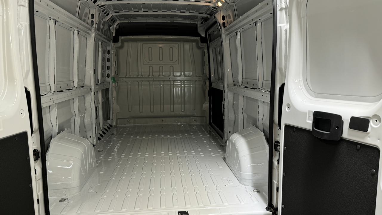 PEUGEOT Boxer 2.2 HDI 335 L3H2-showroom-element-3