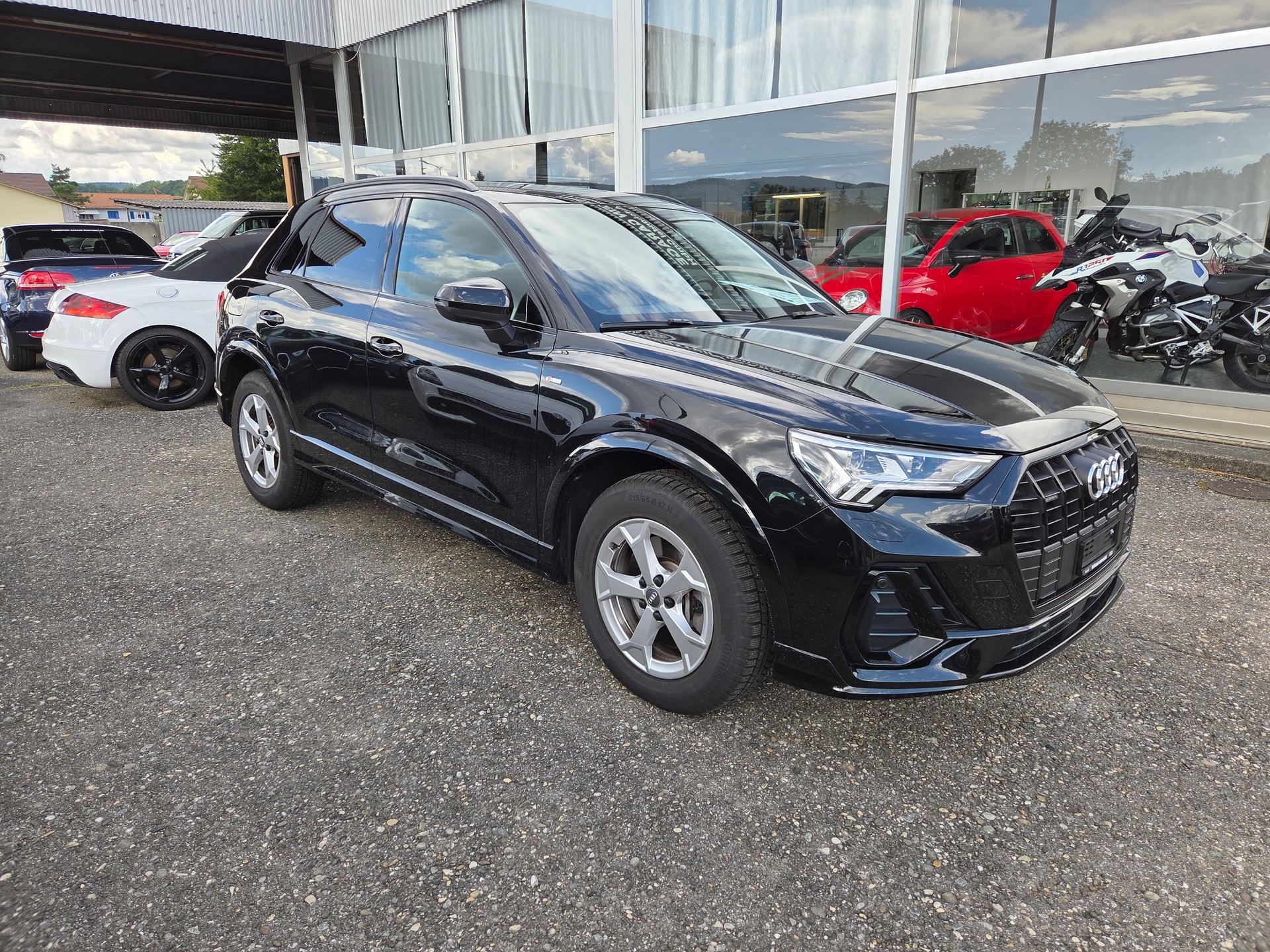 AUDI Q3 40 TFSI S line quattro S-tronic