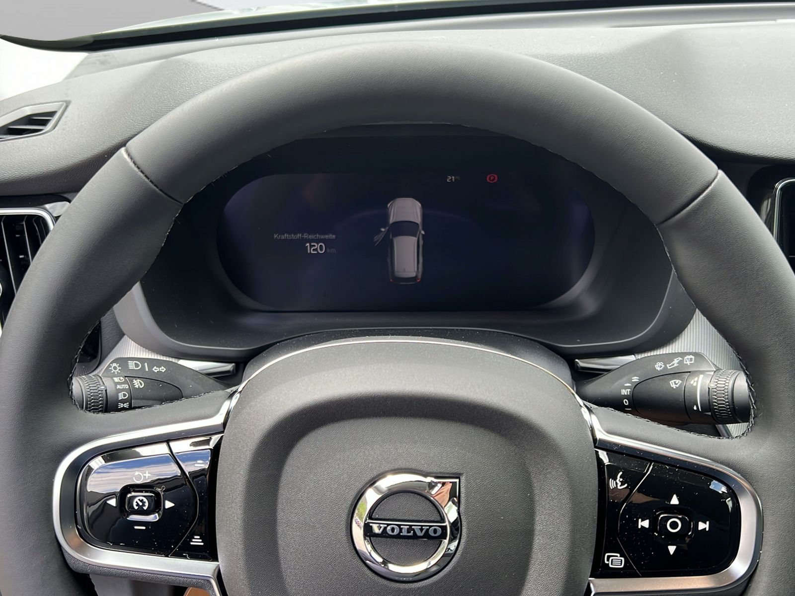 Image VOLVO XC60 XC60 2.0 B5 MH Plus Dark AWD