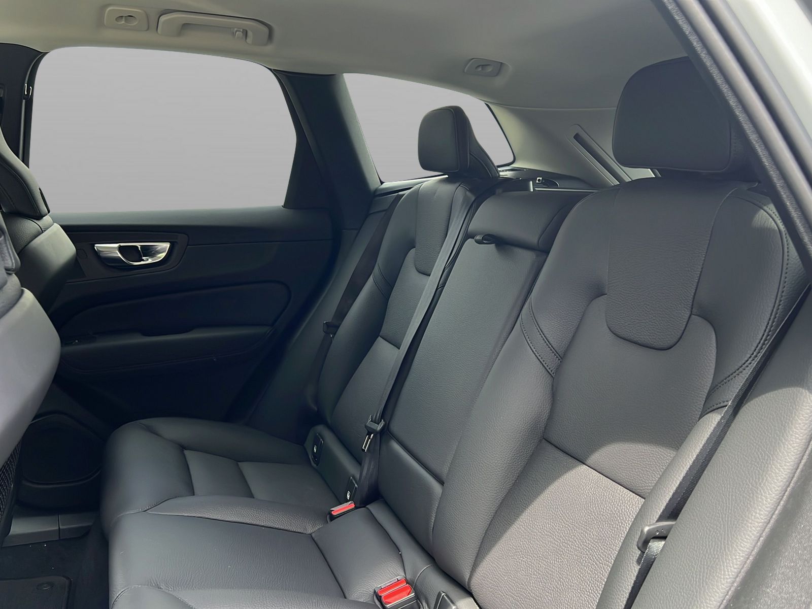 Image VOLVO XC60 XC60 2.0 B5 MH Plus Dark AWD