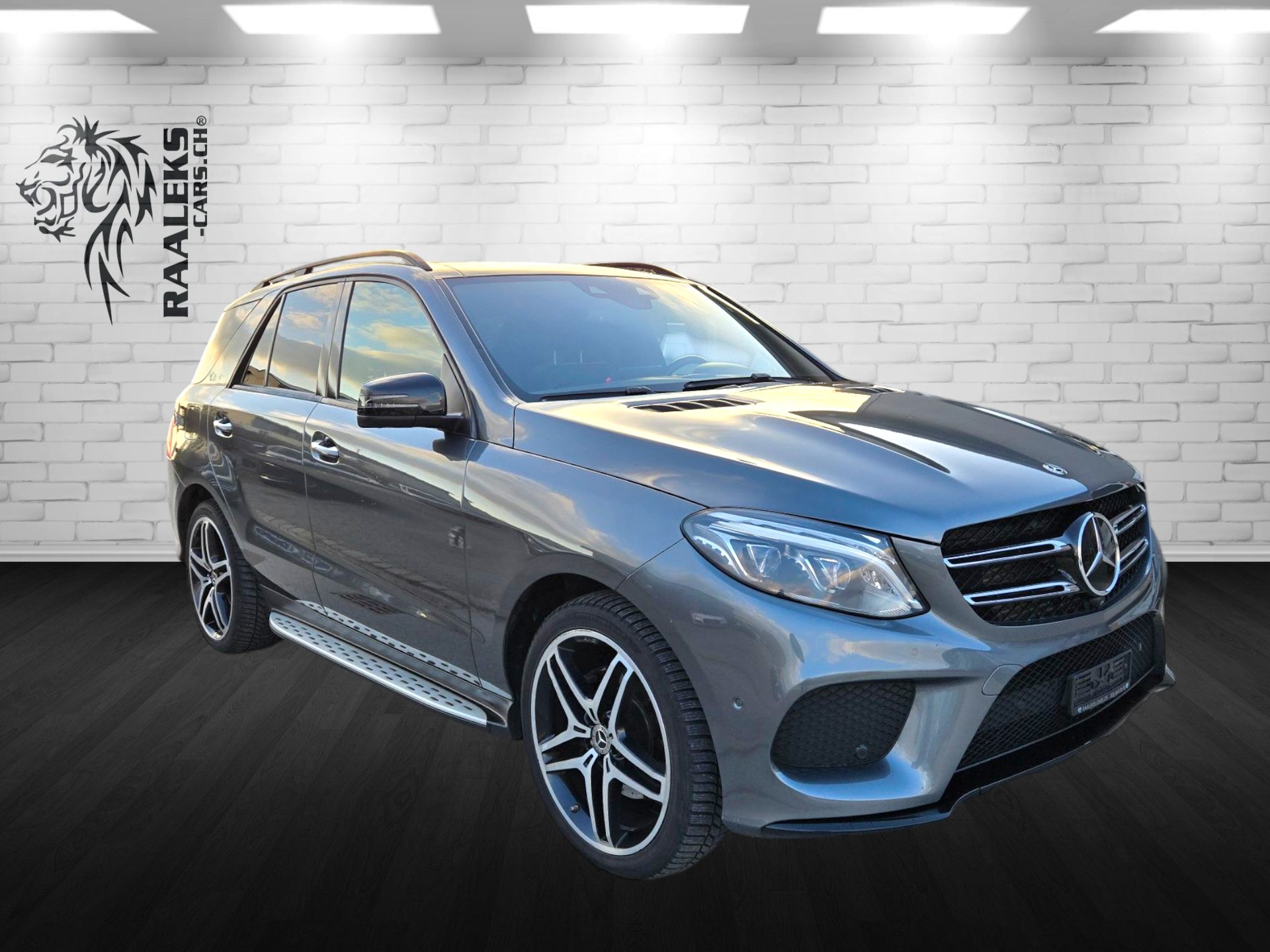 MERCEDES-BENZ GLE 350 d Executive 4Matic 9G-Tronic-showroom-element-1