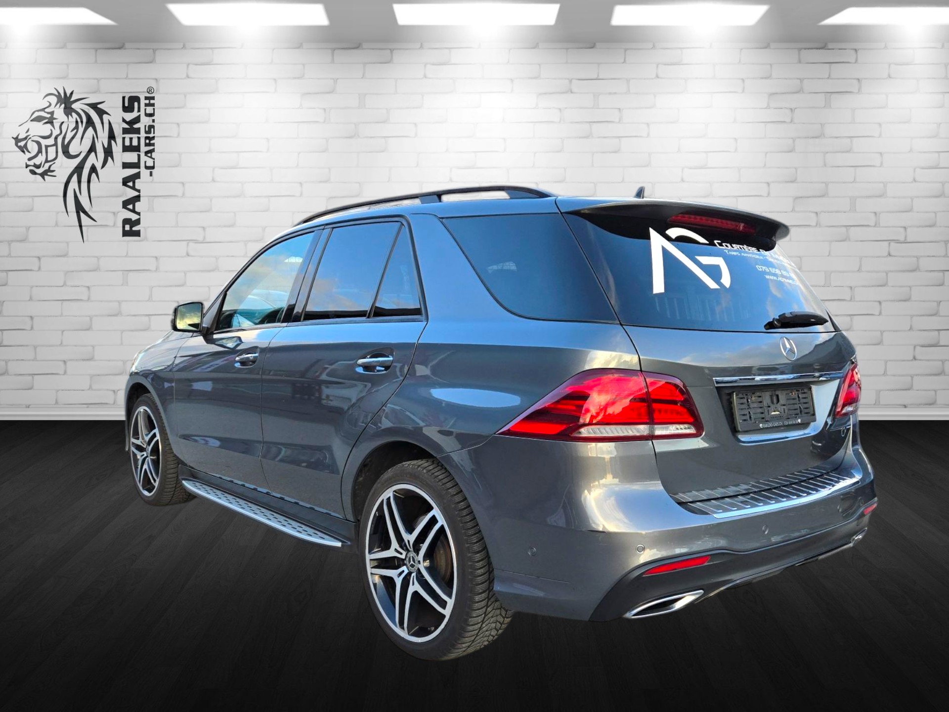 MERCEDES-BENZ GLE 350 d Executive 4Matic 9G-Tronic-showroom-element-3