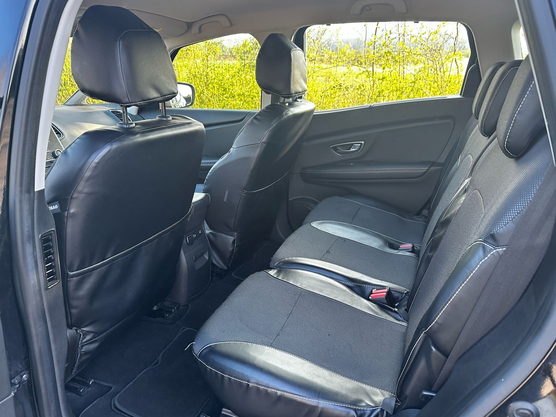 RENAULT Grand Scénic 1.6 dCi Zen / KOMPAKTER 7-PLÄTZER-image-7