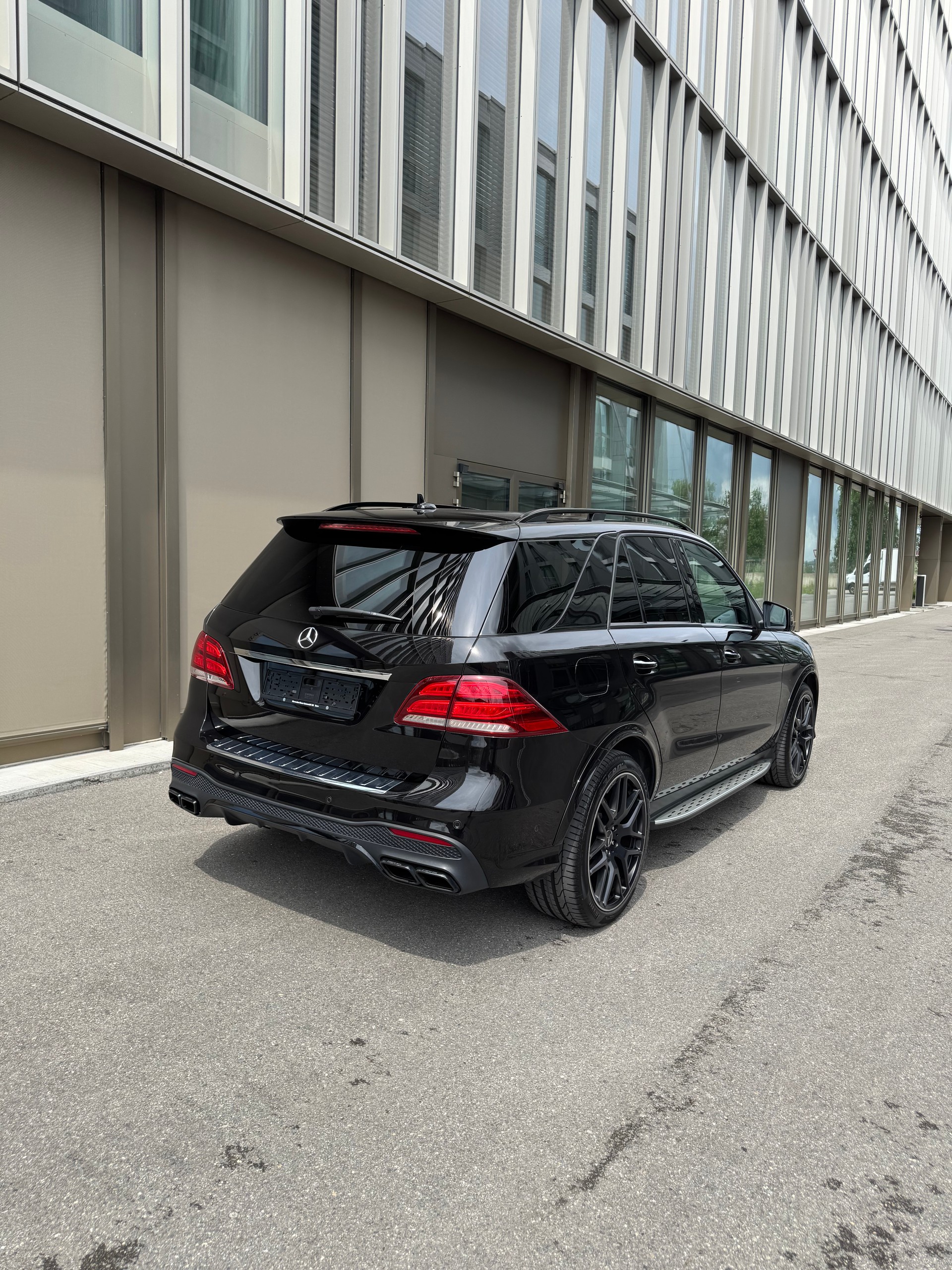 MERCEDES-BENZ GLE 63 S AMG 4Matic Speedshift Plus 7G-Tronic-image-4