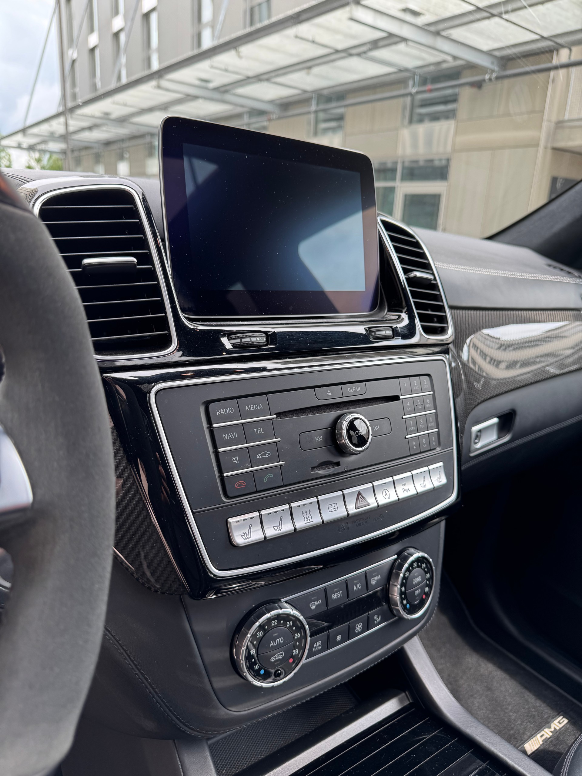 MERCEDES-BENZ GLE 63 S AMG 4Matic Speedshift Plus 7G-Tronic-image-14