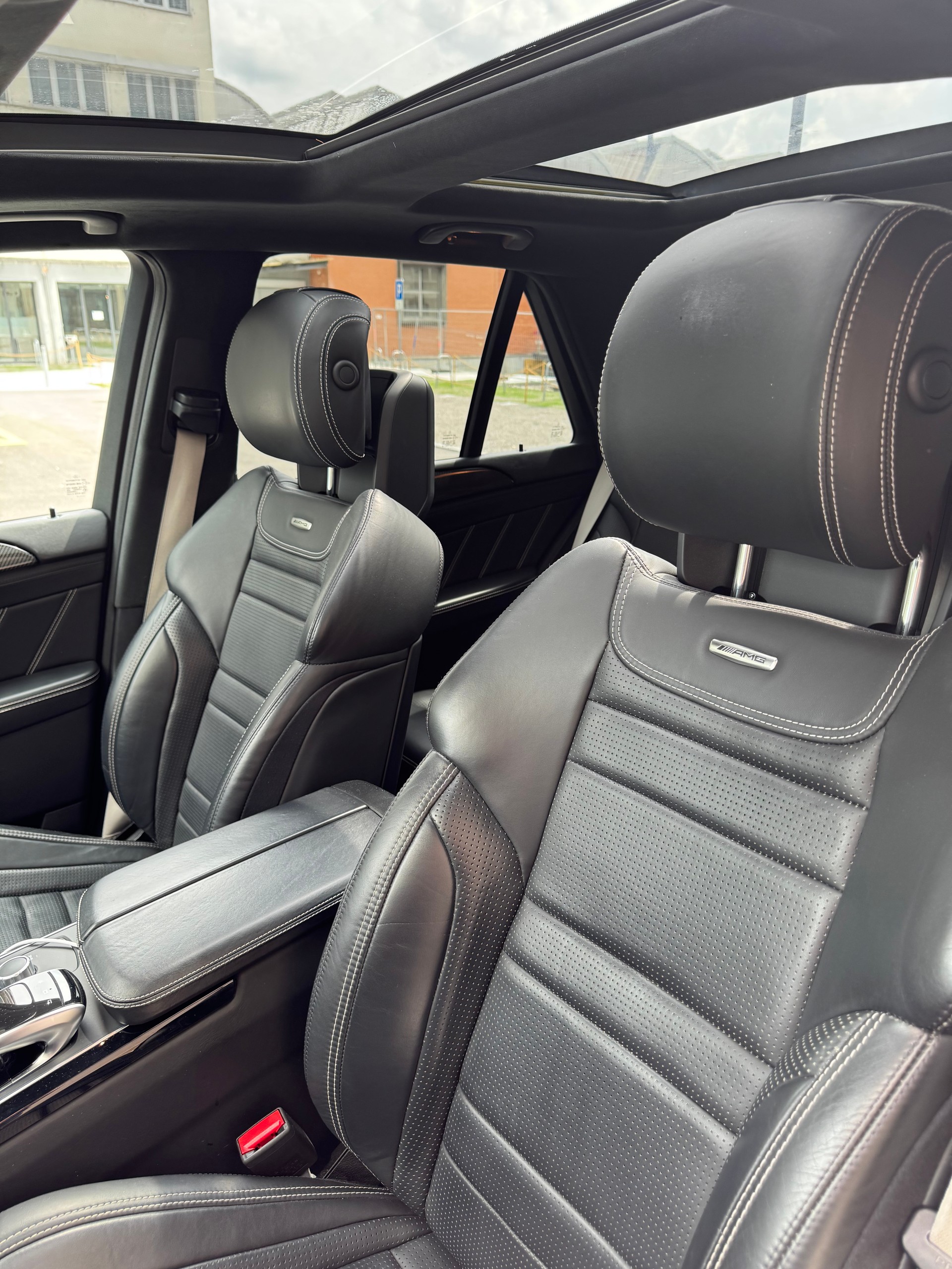 MERCEDES-BENZ GLE 63 S AMG 4Matic Speedshift Plus 7G-Tronic-image-16