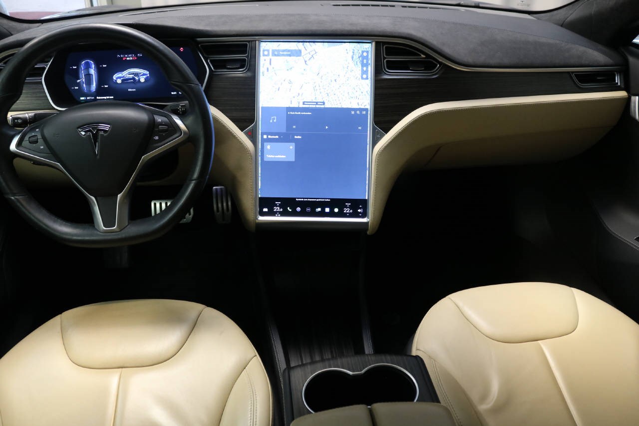 TESLA Model S 85 Performance D 772 PS-image-5