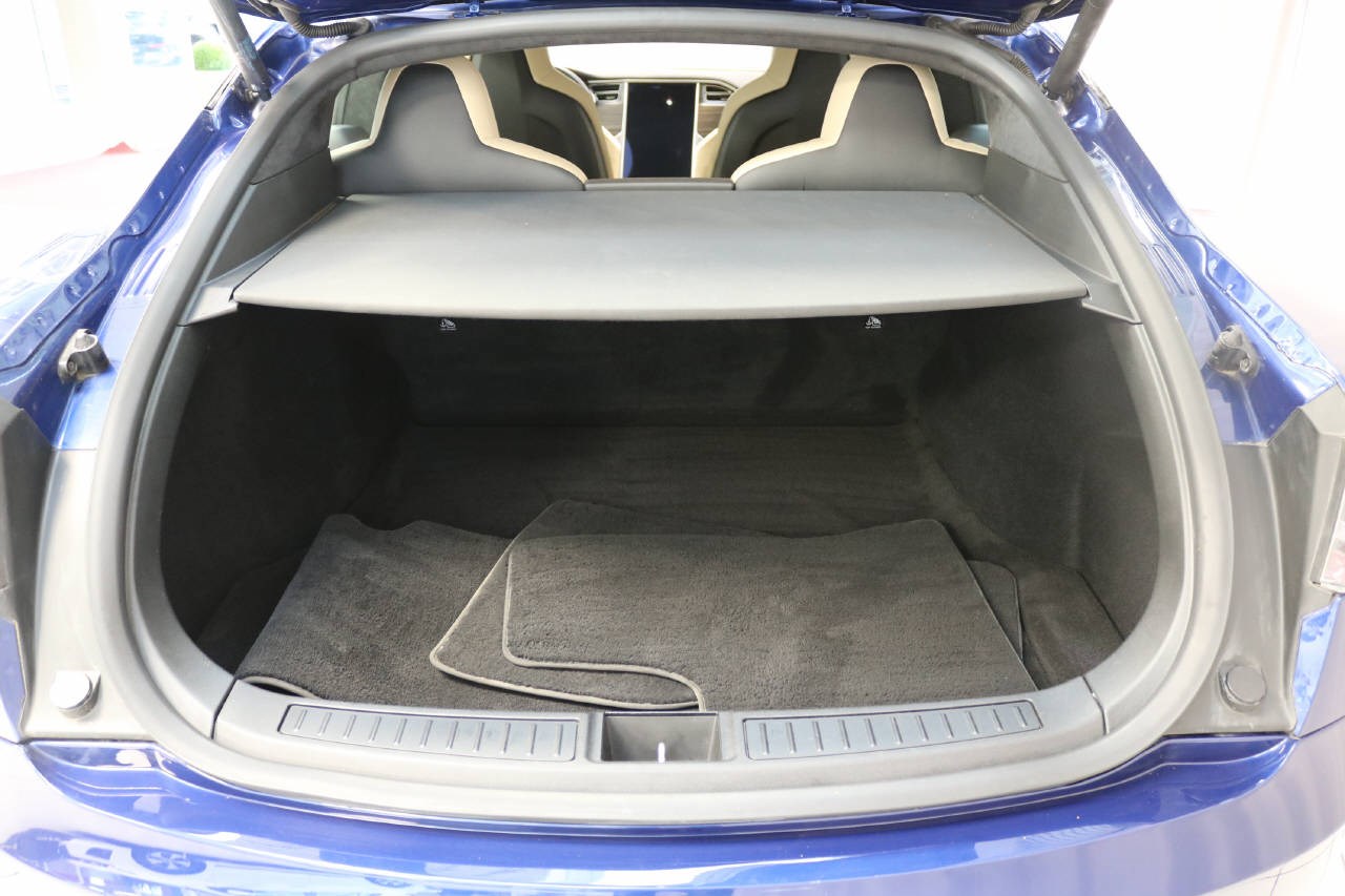 TESLA Model S 85 Performance D 772 PS-image-6