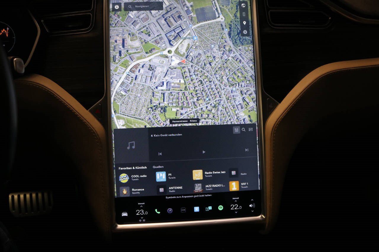 TESLA Model S 85 Performance D 772 PS-image-7