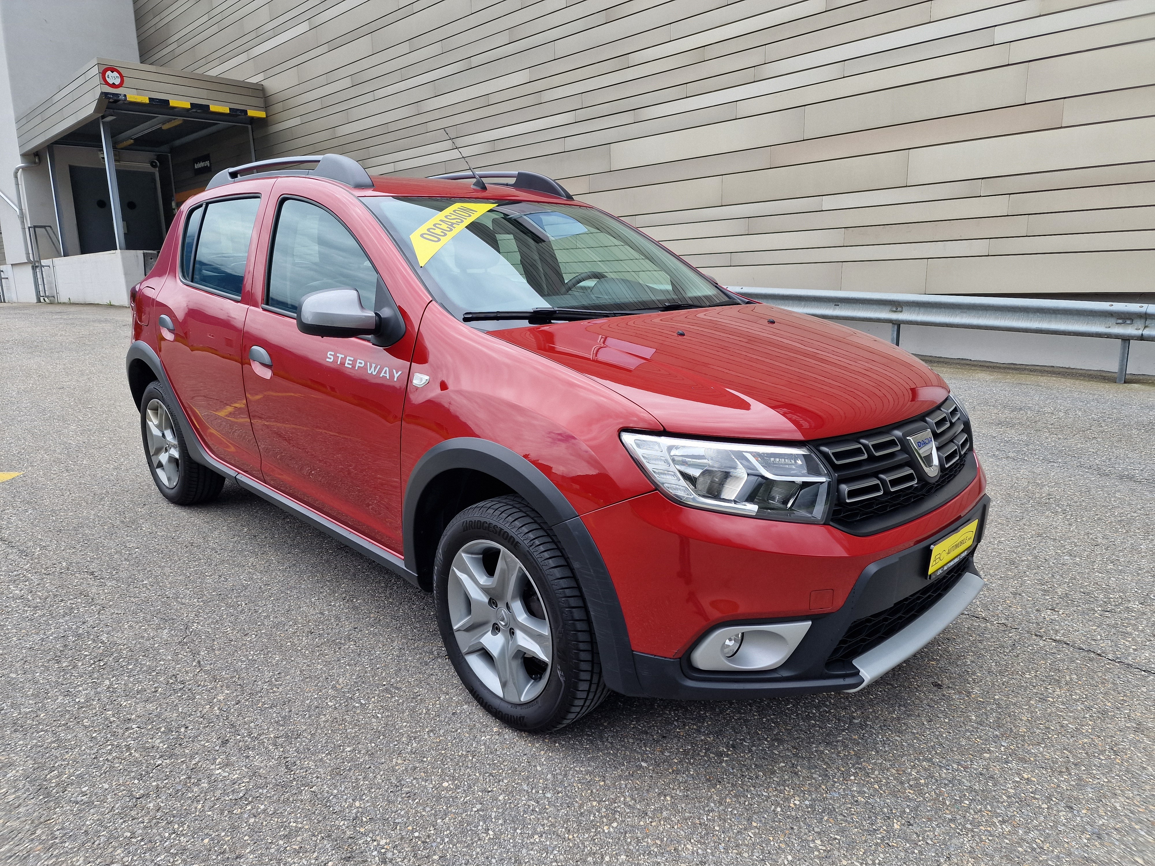 DACIA Sandero TURBO 90 (Kleinwagen)