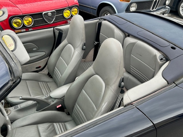 PORSCHE 911 Carrera Cabrio-showroom-element-3