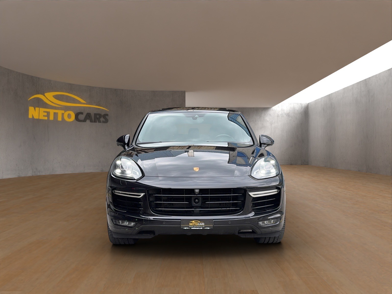 PORSCHE Cayenne Turbo S-showroom-element-2
