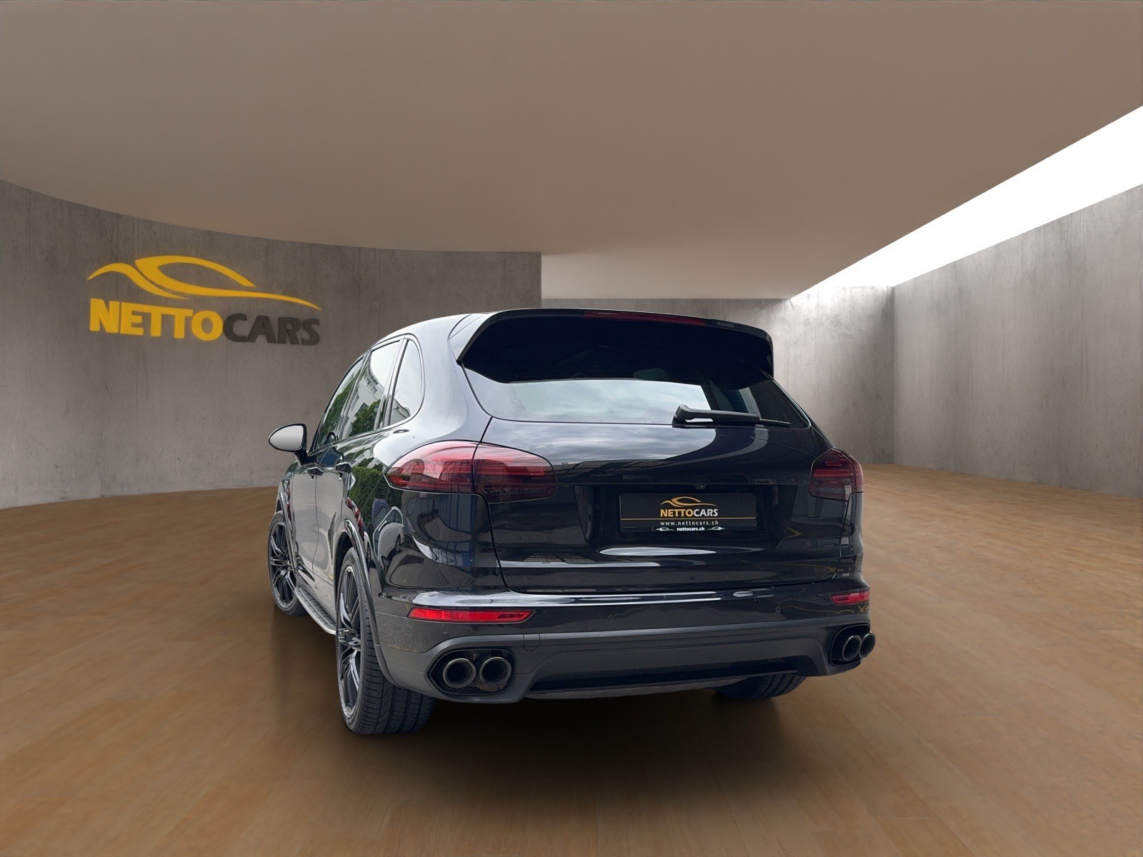 PORSCHE Cayenne Turbo S-showroom-element-1