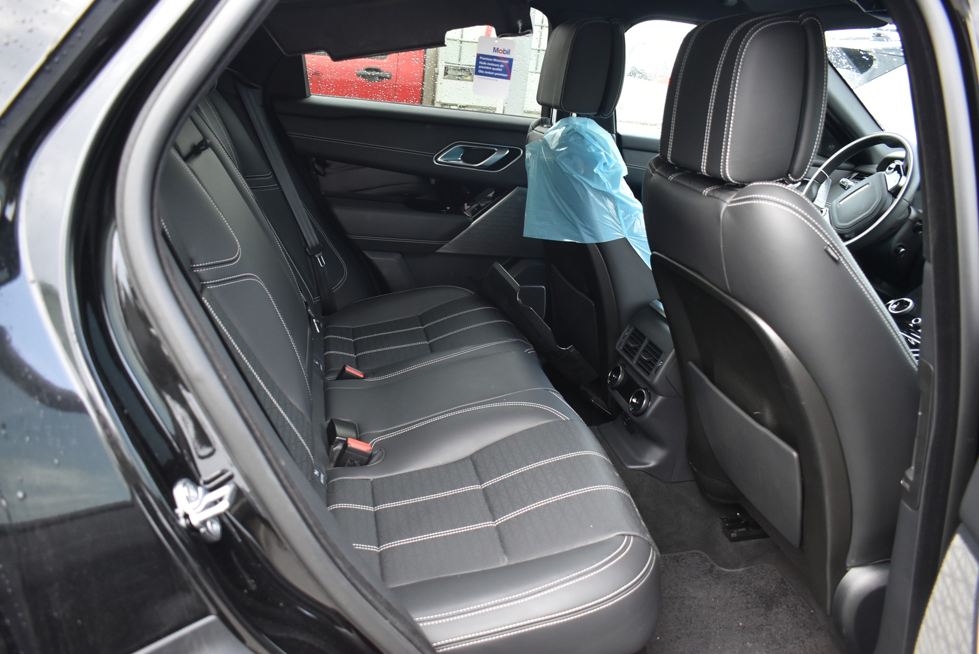 LAND ROVER Range Rover Velar R-Dynamic D 300 Automatic-image-2
