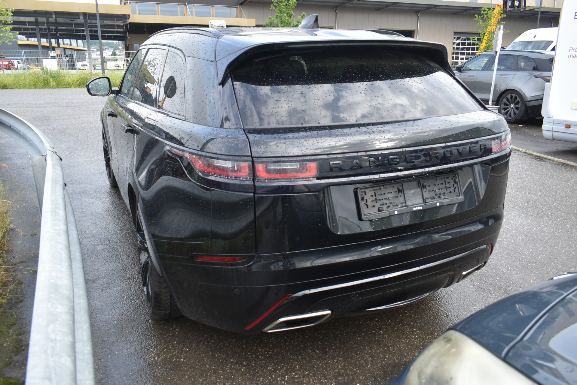LAND ROVER Range Rover Velar R-Dynamic D 300 Automatic-image-7