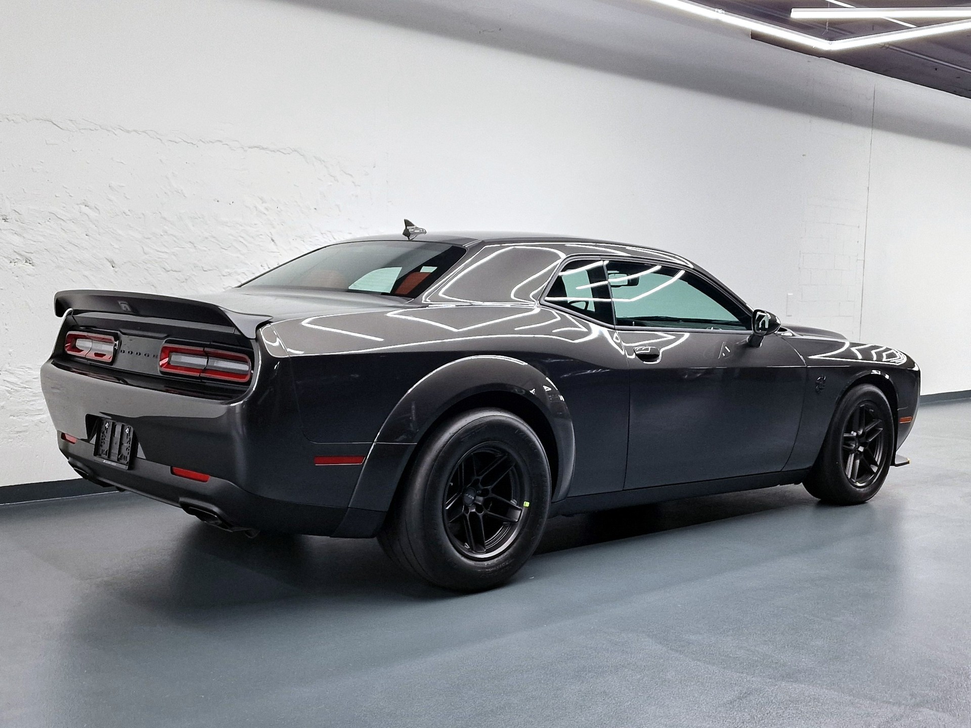 DODGE Challenger SRT DEMON 170-showroom-element-2