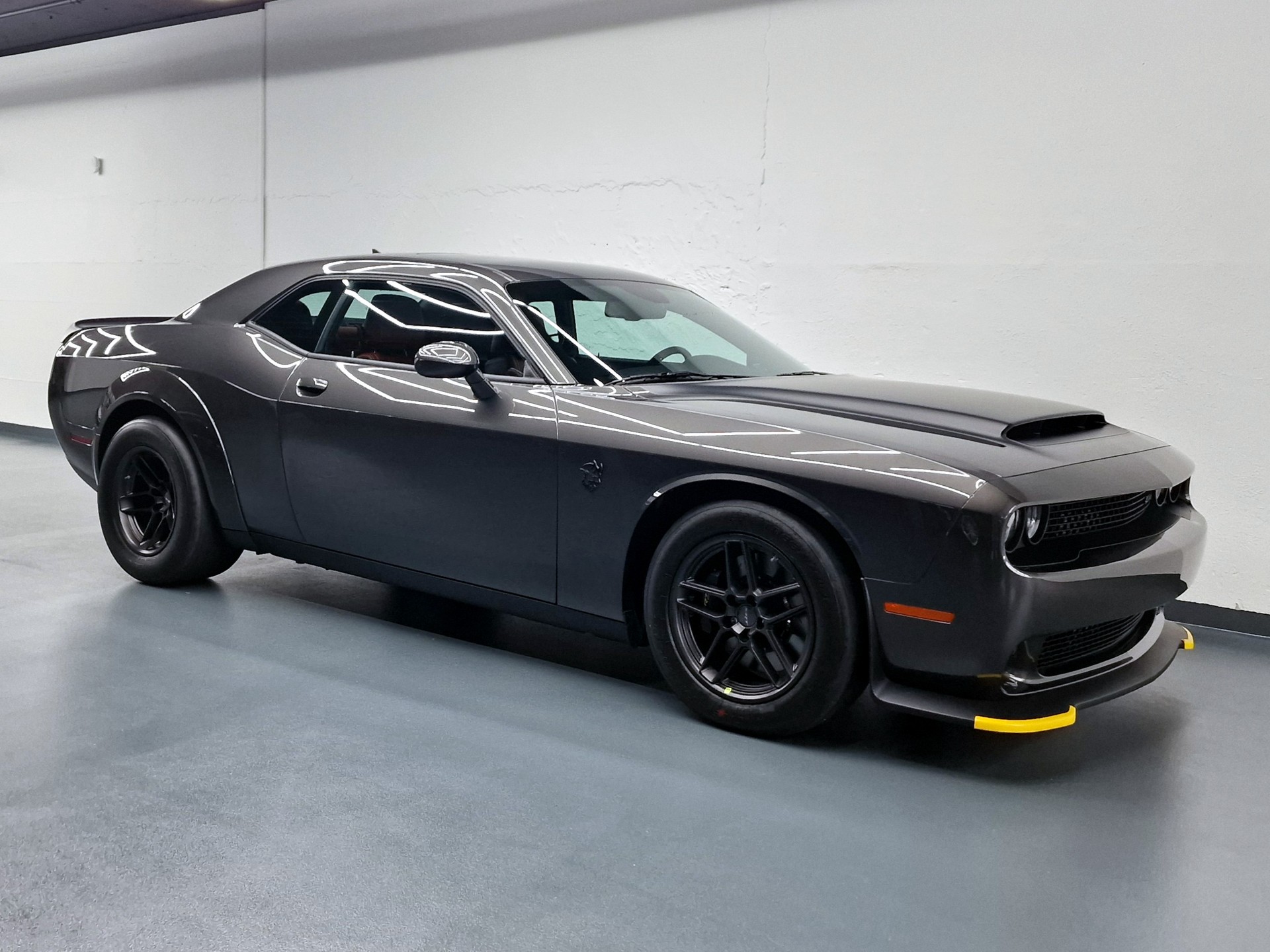 DODGE Challenger SRT DEMON 170-showroom-element-1