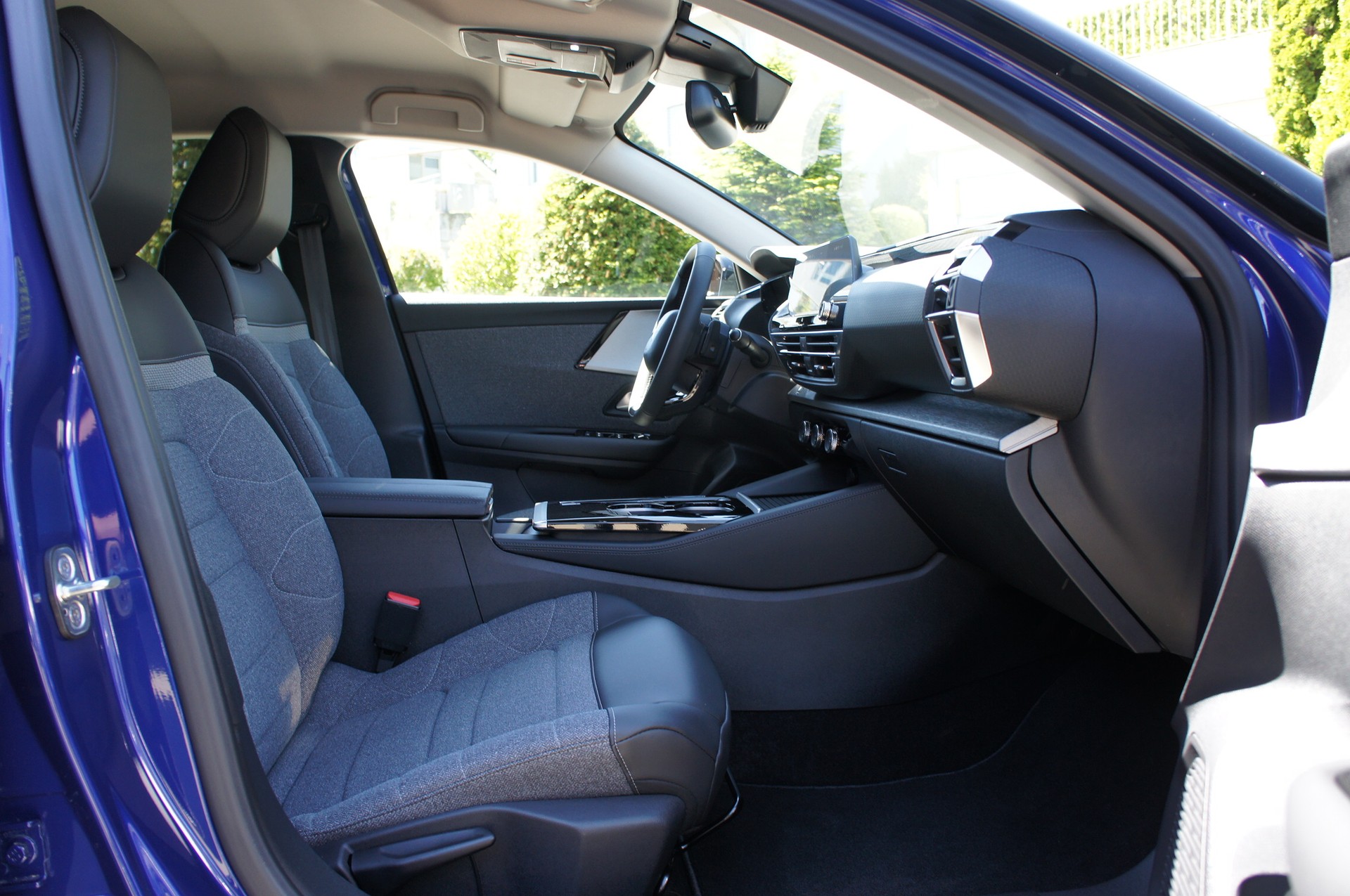 CITROEN C5 X 1.2i PureTech Swiss Edition EAT8-image-7