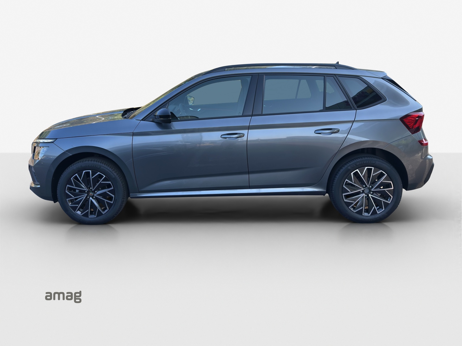 SKODA Kamiq 1.5 TSI Dynamic DSG-showroom-element-1