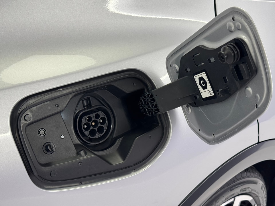 Prius 2.0 Plug-In-Hybrid Style